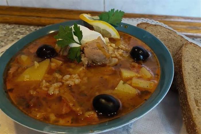 Класичний харчо зі свинини