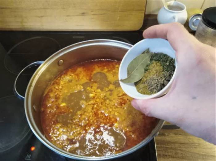 Класичний харчо зі свинини