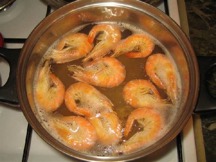 Салат із креветками
