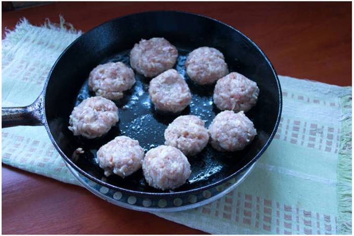 Страви зі свинячого фаршу